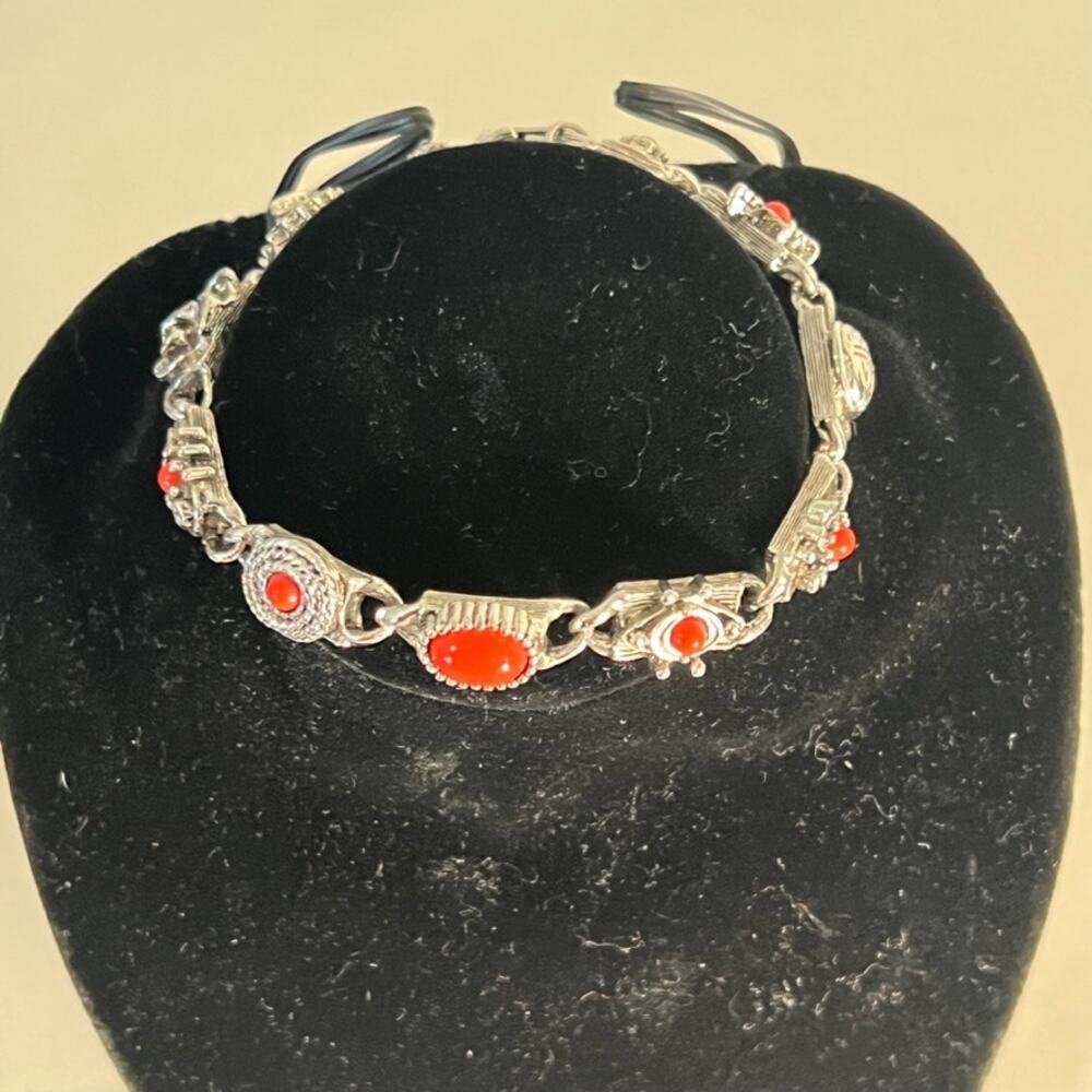 5/ $25 Vintage silver pink stone bracelet